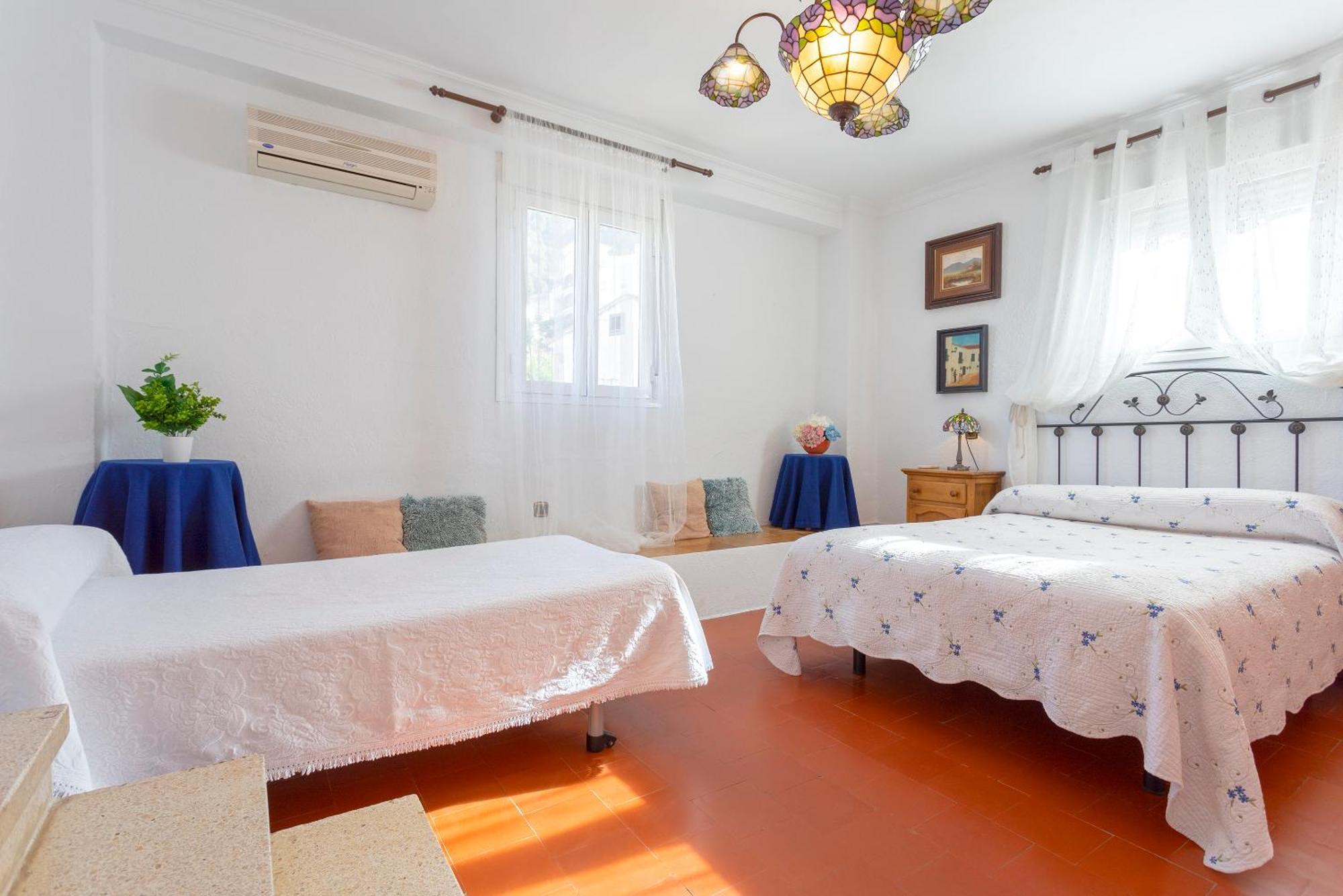 Casa Jardin Del Olivar Con Piscina Privada Alcaucín Екстериор снимка
